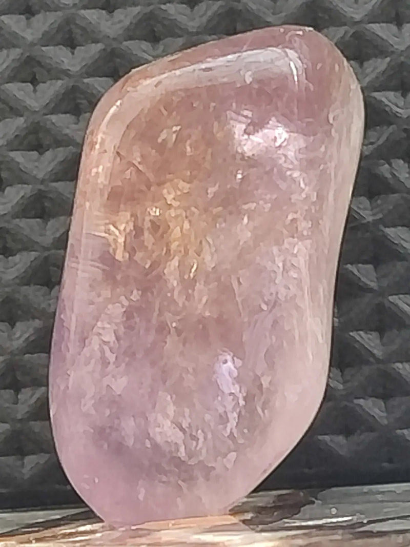 Load image into Gallery viewer, Amétrine de Bolivie - Pierre roulée (Taille Petite à Moyenne) - Grade Prémium Amétrine pierre roulée
