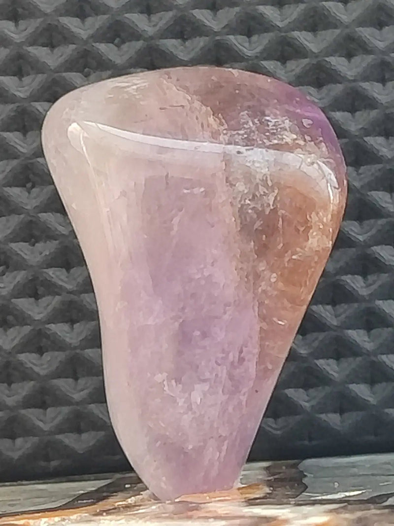 Load image into Gallery viewer, Amétrine de Bolivie - Pierre roulée (Taille Petite à Moyenne) - Grade Prémium Amétrine pierre roulée
