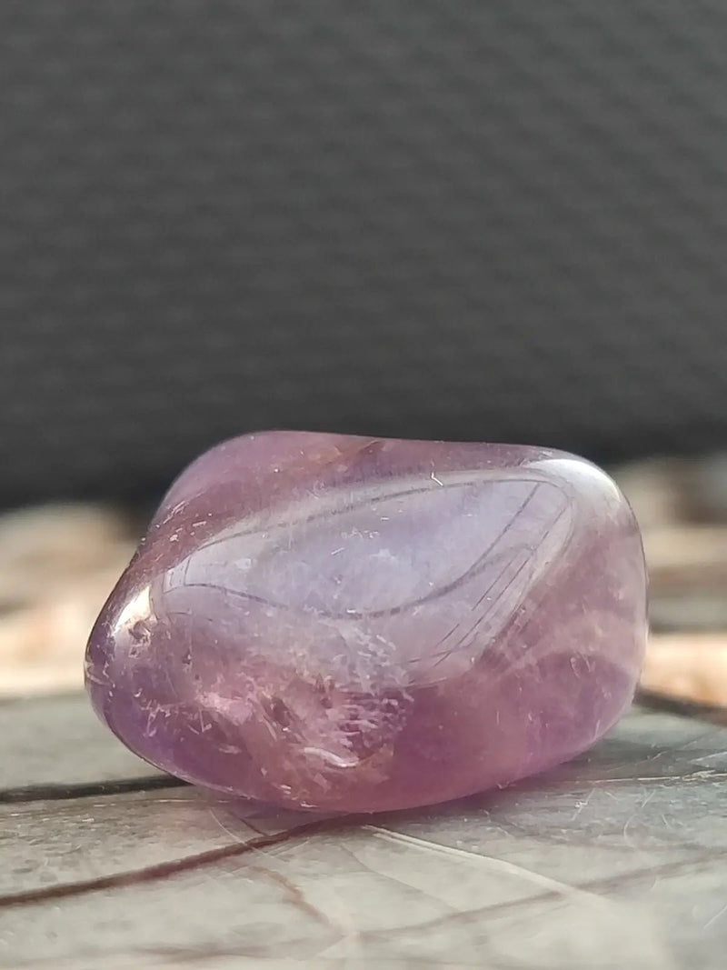 Load image into Gallery viewer, Amétrine de Bolivie - Pierre roulée (Taille Petite à Moyenne) - Grade Prémium Amétrine pierre roulée
