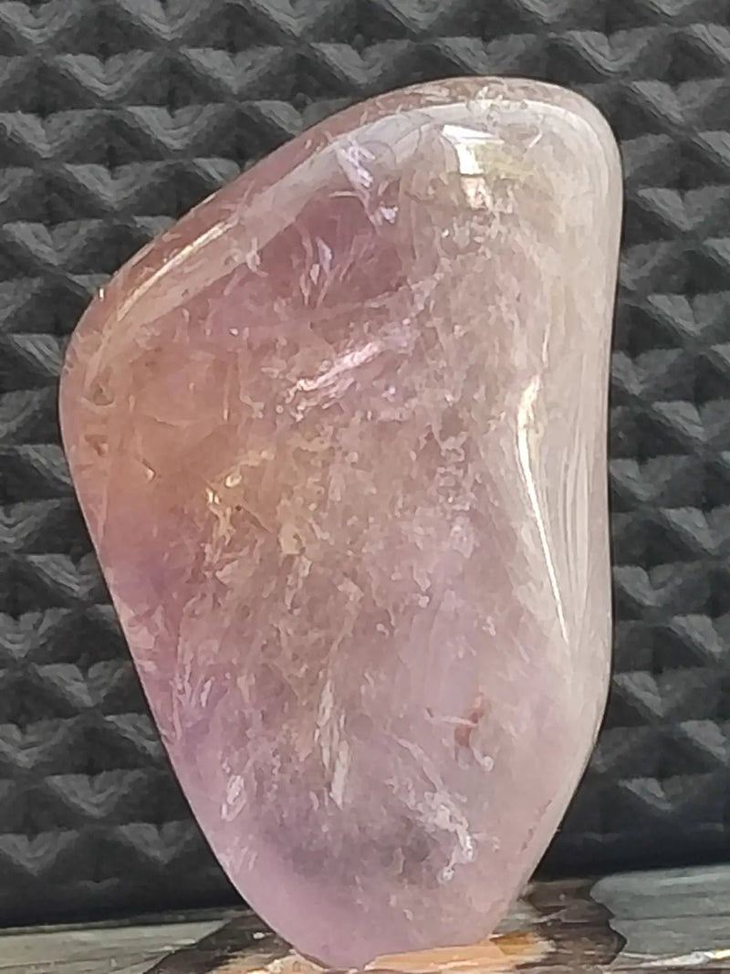 Load image into Gallery viewer, Amétrine de Bolivie - Pierre roulée (Taille Petite à Moyenne) - Grade Prémium Amétrine pierre roulée
