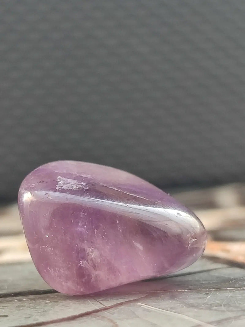 Load image into Gallery viewer, Amétrine de Bolivie - Pierre roulée (Taille Petite à Moyenne) - Grade Prémium Amétrine pierre roulée
