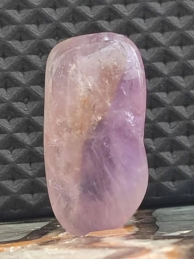 Load image into Gallery viewer, Amétrine de Bolivie - Pierre roulée (Taille Petite à Moyenne) - Grade Prémium Amétrine pierre roulée
