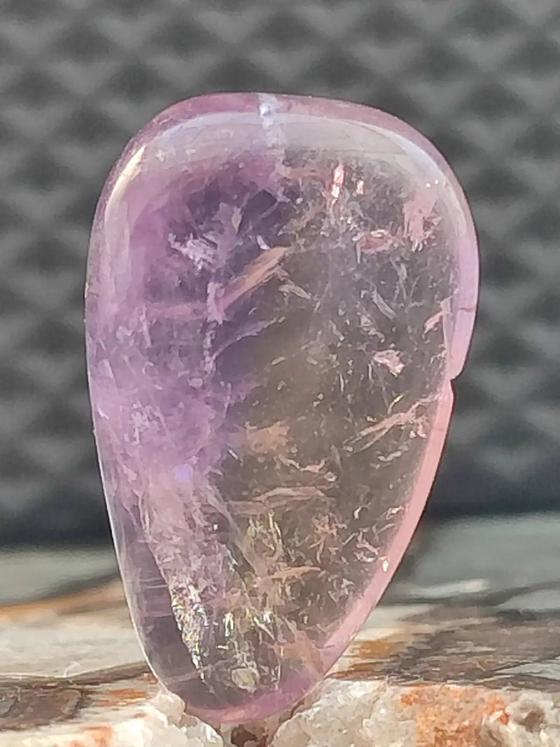 Chargez l'image dans la visionneuse de la galerie, Amétrine de Bolivie - Pierre roulée (Taille Petite à Moyenne) - Grade Prémium Amétrine pierre roulée
