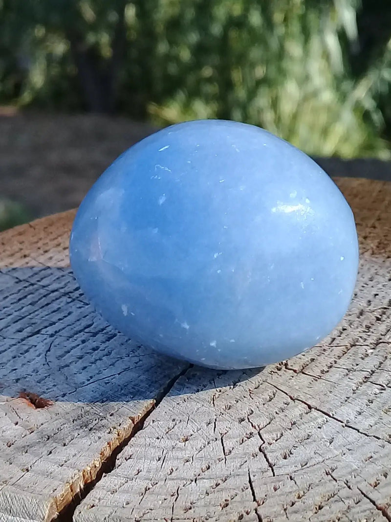 Load image into Gallery viewer, Angélite galet 4,2 X 3,5 X 3cm Grade A ++++ Angélite galet
