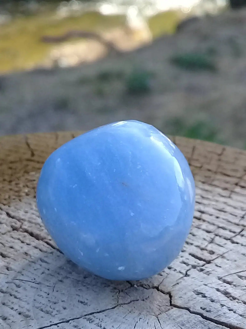 Chargez l&#39;image dans la visionneuse de la galerie, Angélite pierre roulée Grade A ++++ Angélite pierre roulée
