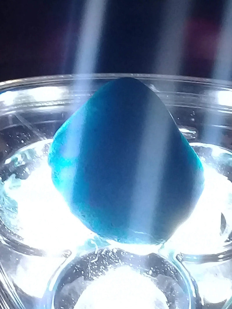 Загрузить изображение в просмотрщик галереи, Apatite bleue cristallisée Grade A ++++ pierre roulée Apatite bleue cristallisée pierre roulée Dans la besace du p&#39;tit Poucet...   

