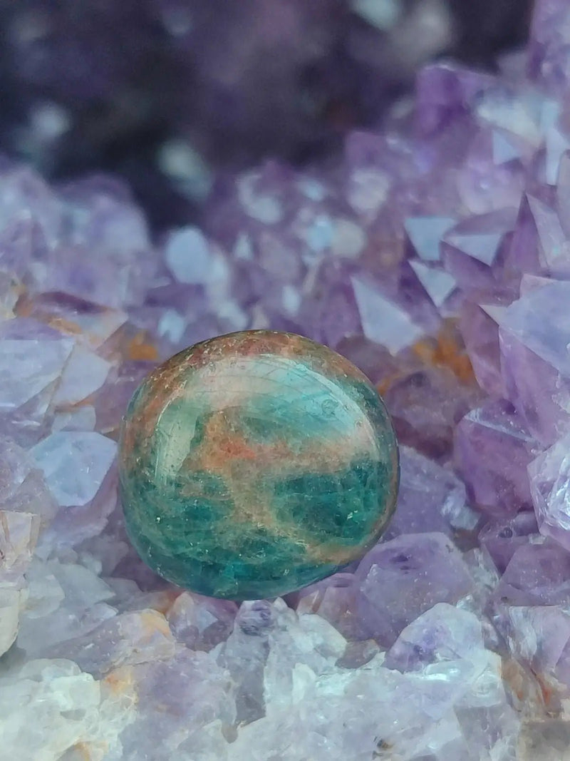 Load image into Gallery viewer, Apatite bleue du Brésil - Pierre roulée (Taille Petite à Moyenne) - Grade Prémium Apatite bleue pierre roulée
