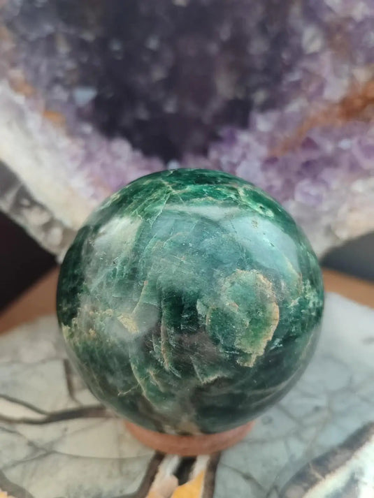 Apatite verte du Brésil (Mine de Sapo) - Sphère - Ø720mm - Grade Prémium Apatite verte sphère