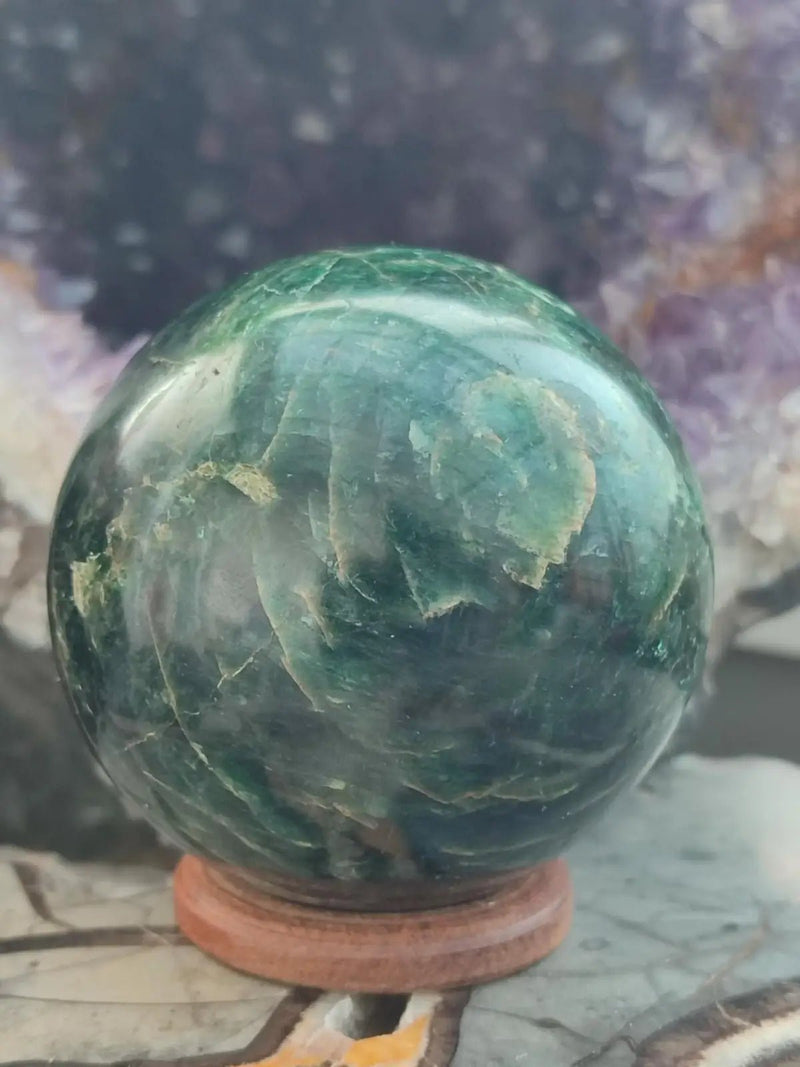 Chargez l&#39;image dans la visionneuse de la galerie, Apatite verte du Brésil (Mine de Sapo) - Sphère - Ø720mm - Grade Prémium Apatite verte sphère
