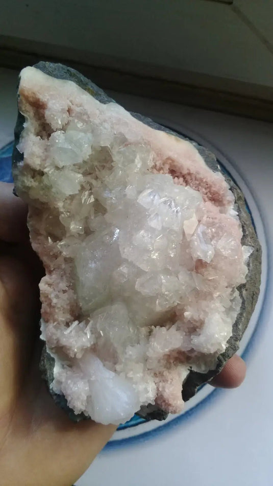 Apophyllite/Rhodochrosite cristallisée Grade A ++++ pièce de Collection Apophyllite sur Rhodochrosite brute cristallisée