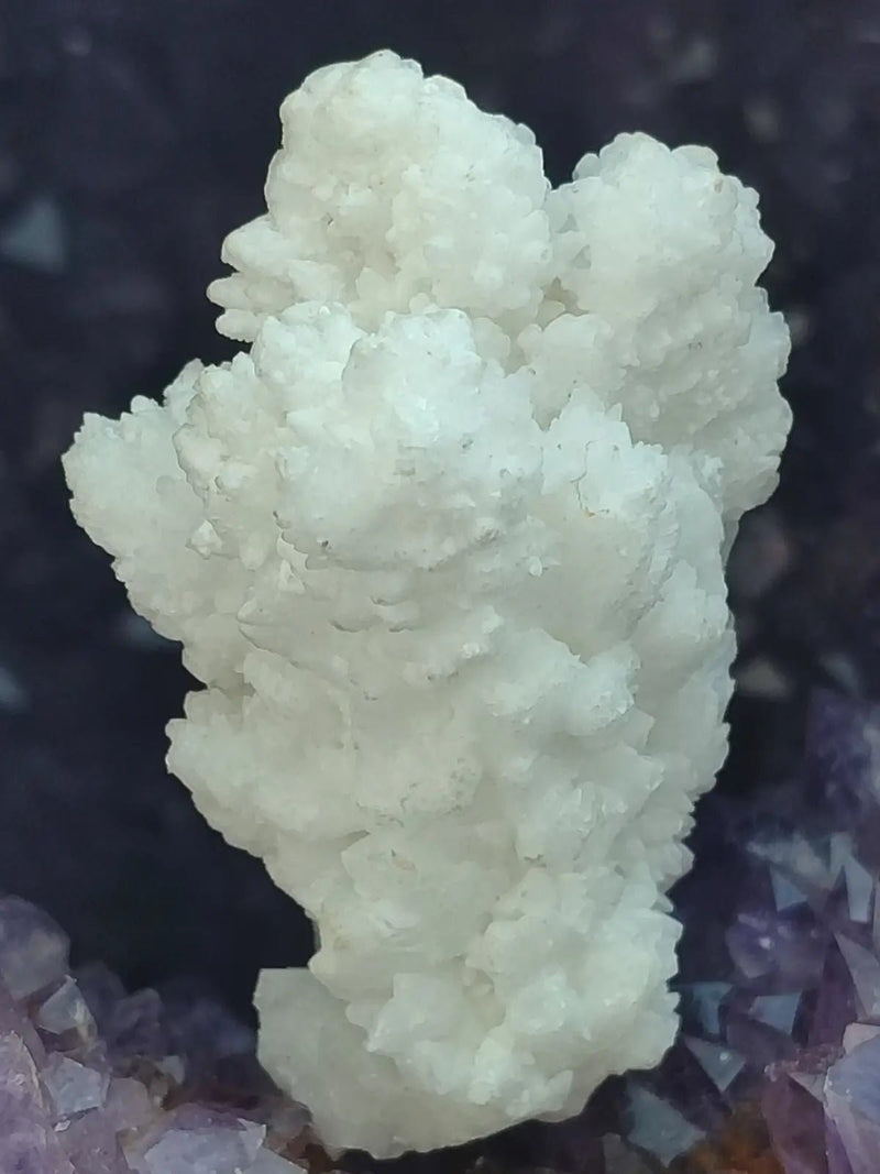 Load image into Gallery viewer, Aragonite blanche ’Flos Ferri’ Picos de Europa Murcie - Pierre brute - Grade Prémium Aragonite blanche pierre roulée
