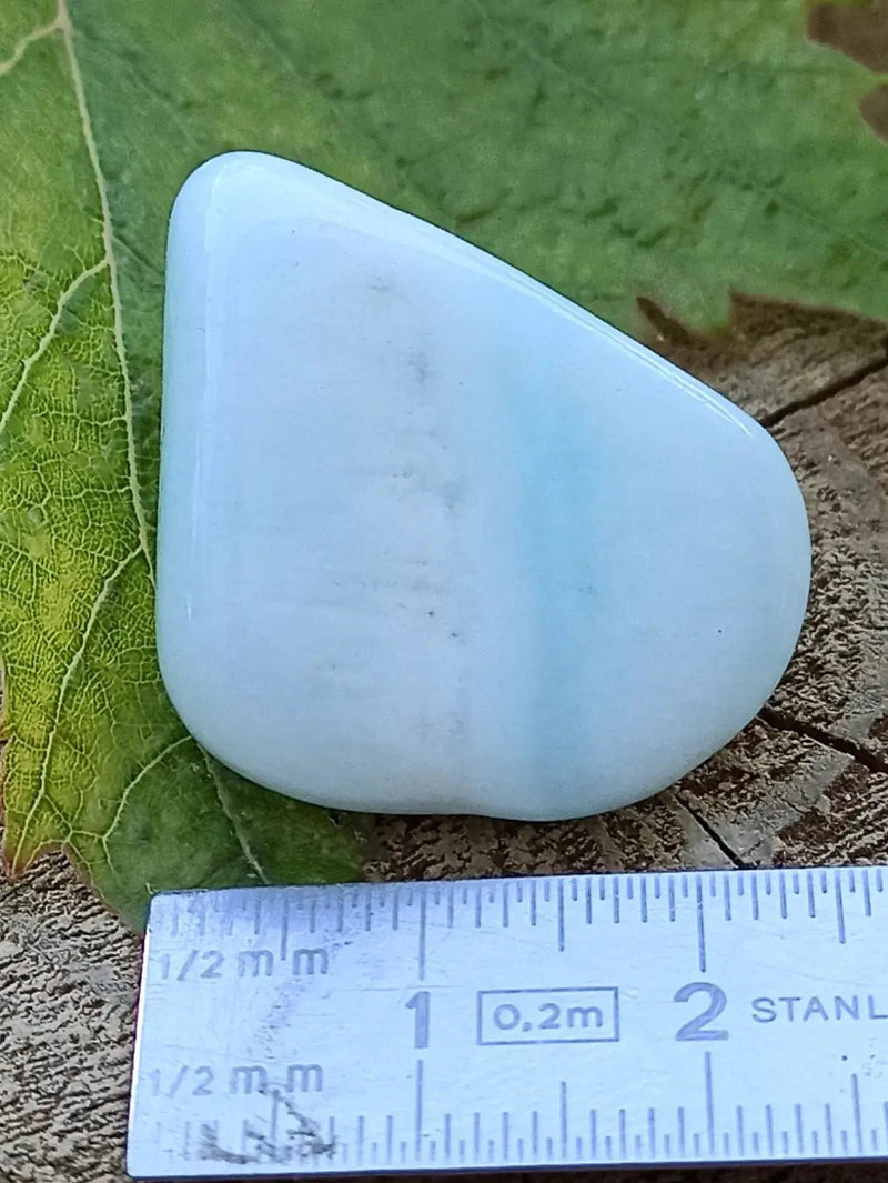 Load image into Gallery viewer, Aragonite Bleue d’Afghanistan - Pierre roulée aspect soyeux - Grade Prémium Aragonite Bleue pierre roulée
