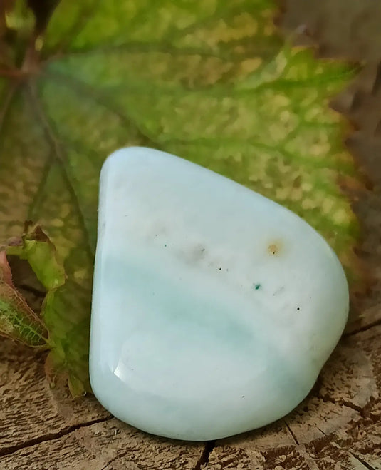 Aragonite Bleue d’Afghanistan - Pierre roulée aspect soyeux - Grade Prémium Aragonite Bleue pierre roulée