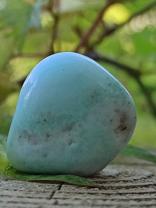 Aragonite Bleue pierre roulée Grade A ++++ Aragonite Bleue pierre roulée Dans la besace du p'tit Poucet   