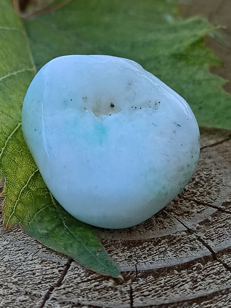Загрузить изображение в просмотрщик галереи, Aragonite Bleue pierre roulée Grade A ++++ Aragonite Bleue pierre roulée Dans la besace du p&#39;tit Poucet   
