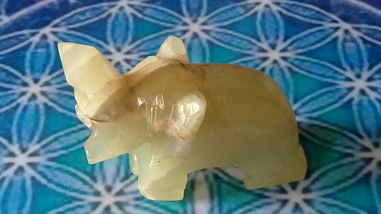 Aragonite Grade A ++++ statuette éléphant Aragonite statuette éléphant