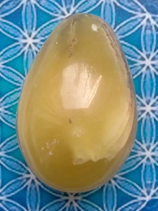 Aragonite Œuf minéral Grade A ++++ 6,7 X 4,5cm Onyx verte Œuf minéral 6,7 X 4,5cm