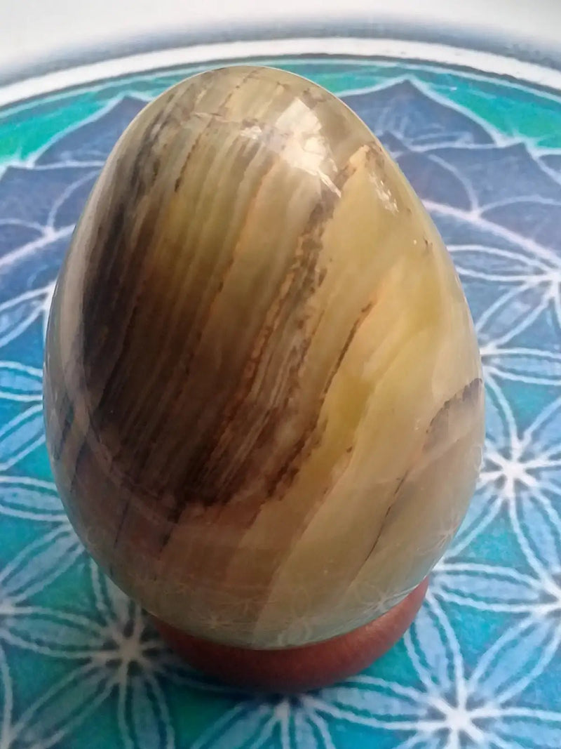 Load image into Gallery viewer, Aragonite Œuf minéral Grade A ++++ 6,7 X 4,5cm Onyx verte Œuf minéral 6,7 X 4,5cm
