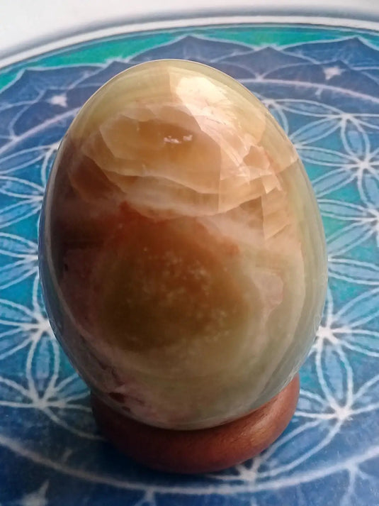 Aragonite Œuf minéral Grade A ++++ 6,7 X 4,5cm Onyx verte Œuf minéral 6,7 X 4,5cm