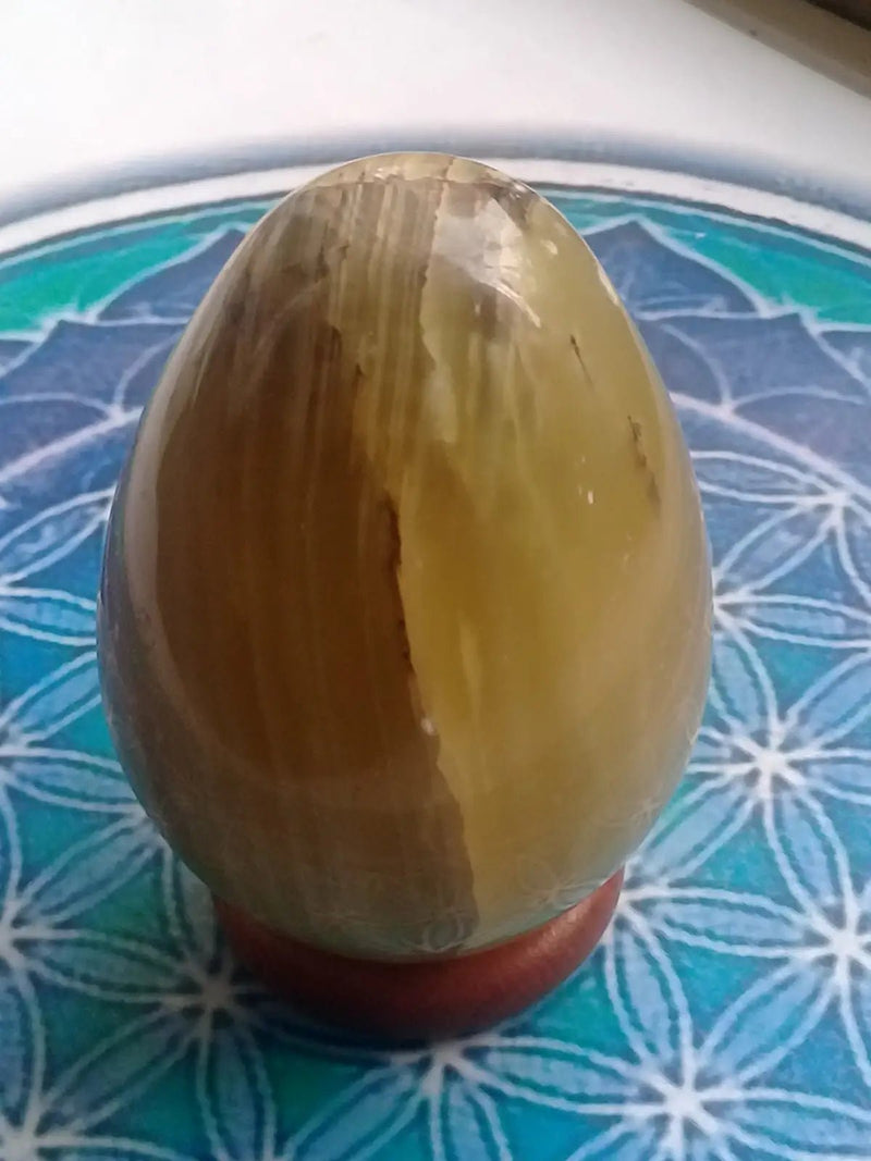 Load image into Gallery viewer, Aragonite Œuf minéral Grade A ++++ 6,7 X 4,5cm Onyx verte Œuf minéral 6,7 X 4,5cm
