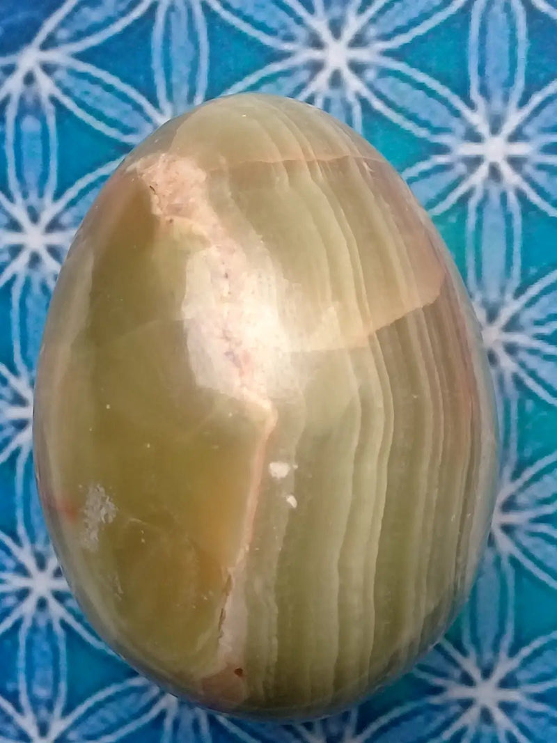 Load image into Gallery viewer, Aragonite Œuf minéral Grade A ++++ 6,7 X 4,5cm Onyx verte Œuf minéral 6,7 X 4,5cm
