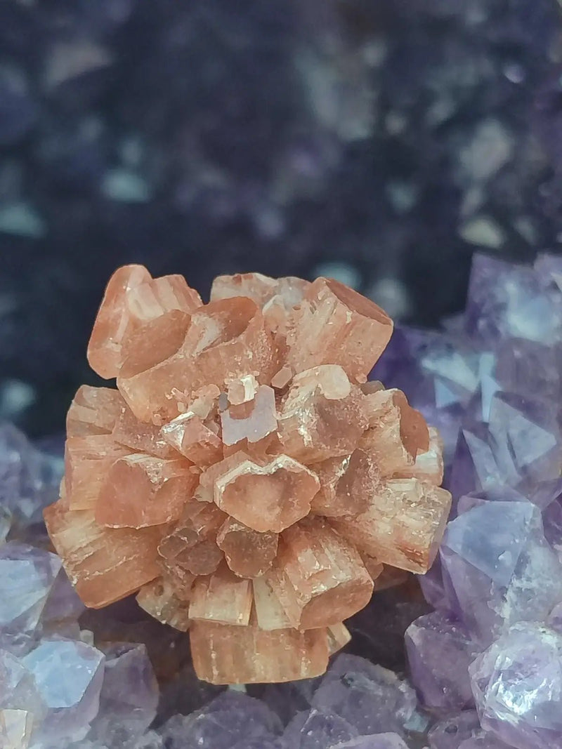 Load image into Gallery viewer, Aragonite Spoutnik de Minglanilla (Espagne) - Pierre brute - Grade Prémium Aragonite Spoutnik pierre brute
