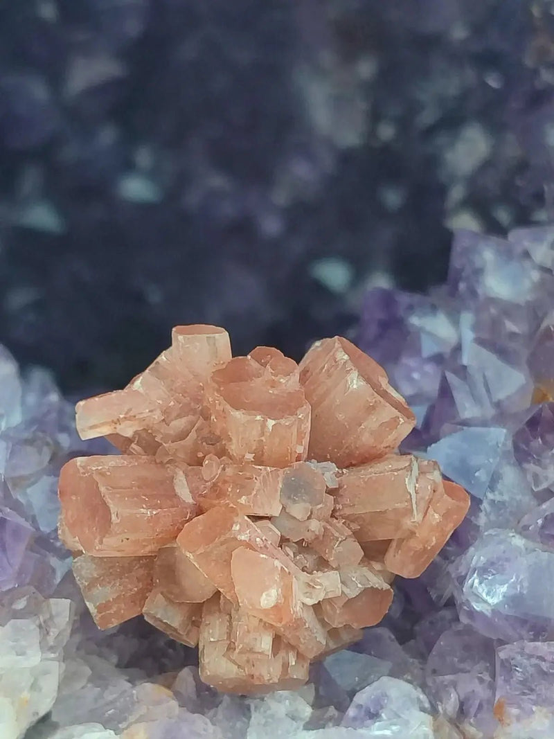 Load image into Gallery viewer, Aragonite Spoutnik de Minglanilla (Espagne) - Pierre brute - Grade Prémium Aragonite Spoutnik pierre brute
