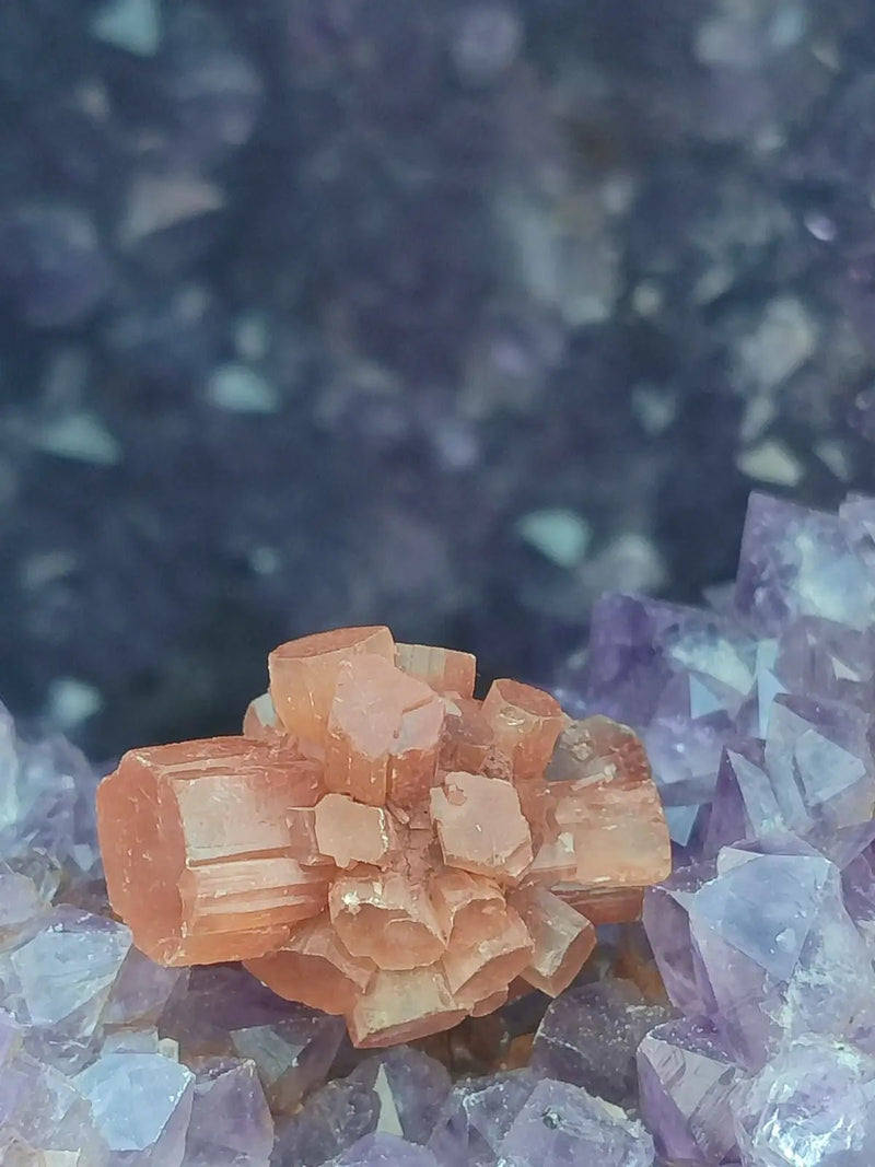 Load image into Gallery viewer, Aragonite Spoutnik de Minglanilla (Espagne) - Pierre brute - Grade Prémium Aragonite Spoutnik pierre brute
