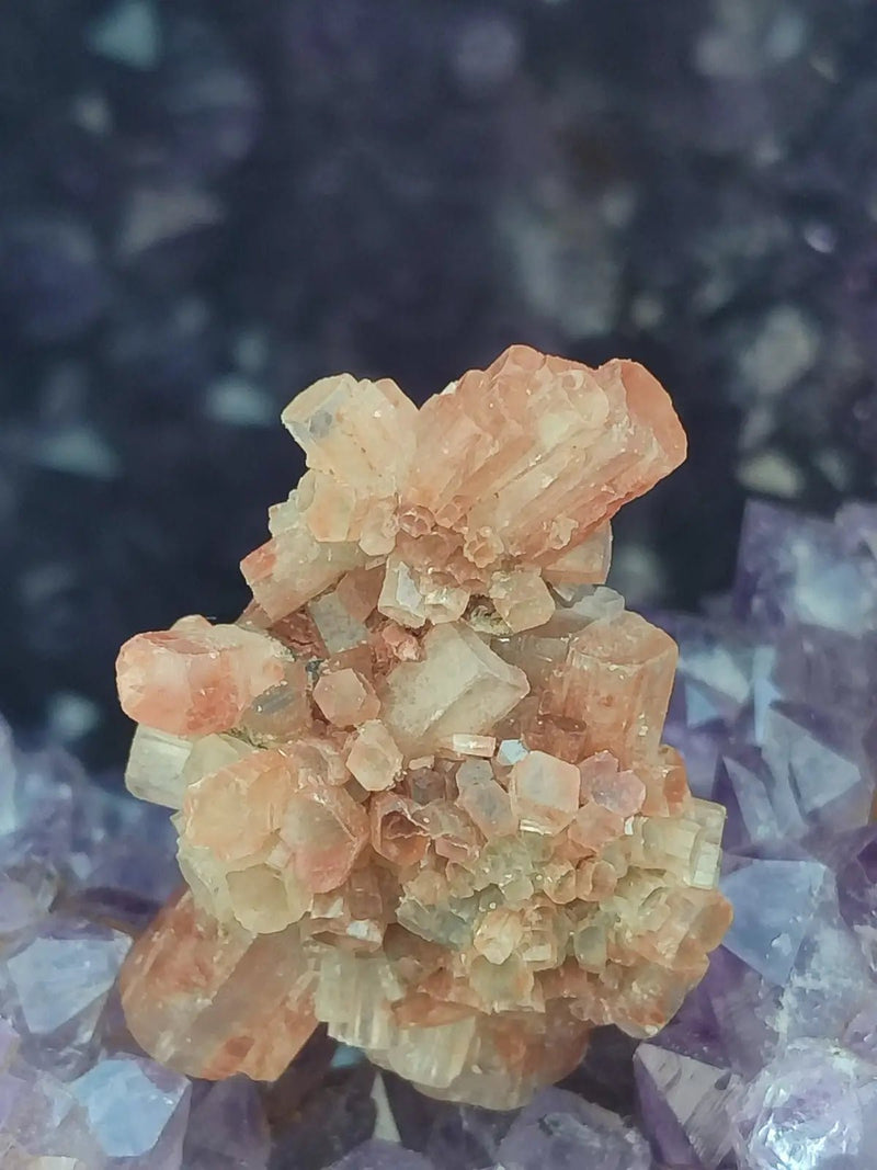 Chargez l&#39;image dans la visionneuse de la galerie, Aragonite Spoutnik de Minglanilla (Espagne) - Pierre brute - Grade Prémium Aragonite Spoutnik pierre brute
