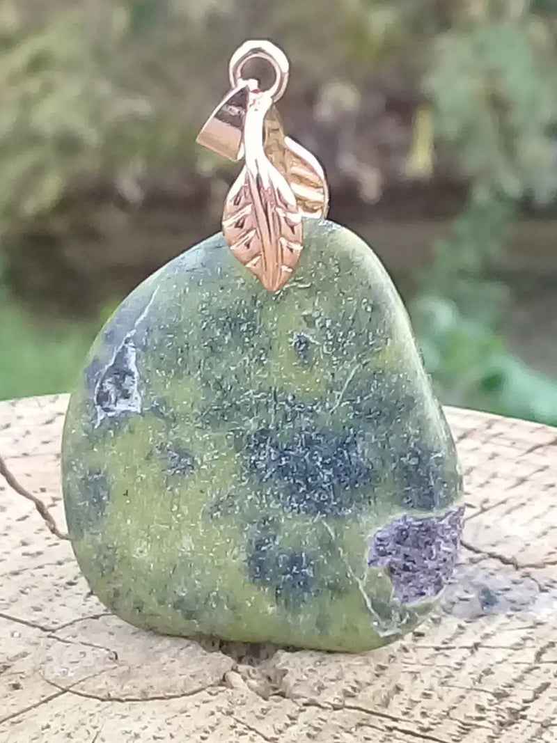 Load image into Gallery viewer, Atlantasite pendentif Grade A ++++ (Fourni avec son cordon) Atlantasite pendentif
