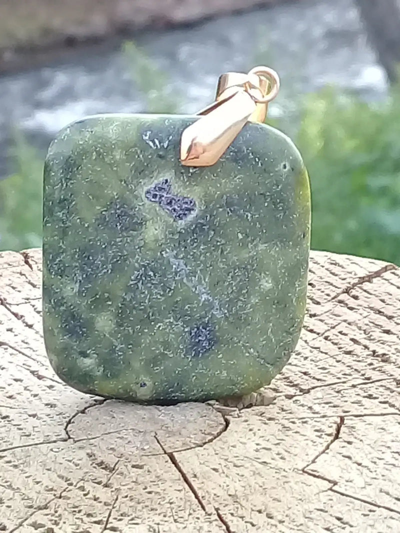 Load image into Gallery viewer, Atlantasite pendentif Grade A ++++ (Fourni avec son cordon) Atlantasite pendentif
