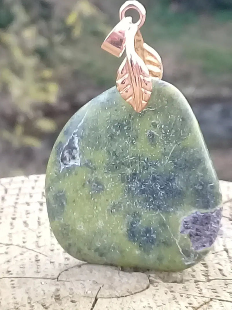 Load image into Gallery viewer, Atlantasite pendentif Grade A ++++ (Fourni avec son cordon) Atlantasite pendentif
