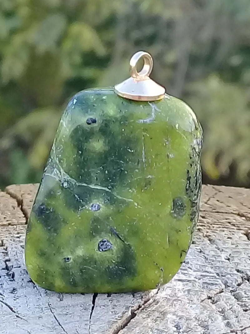 Load image into Gallery viewer, Atlantasite pendentif Grade A ++++ (Fourni avec son cordon) Atlantasite pendentif
