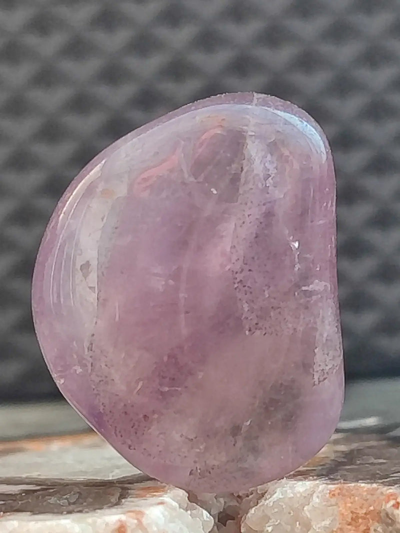 Load image into Gallery viewer, Auralite 23 du Canada - Bracelet chips naturelle - Grade Prémium Auralite 23 pierre roulée
