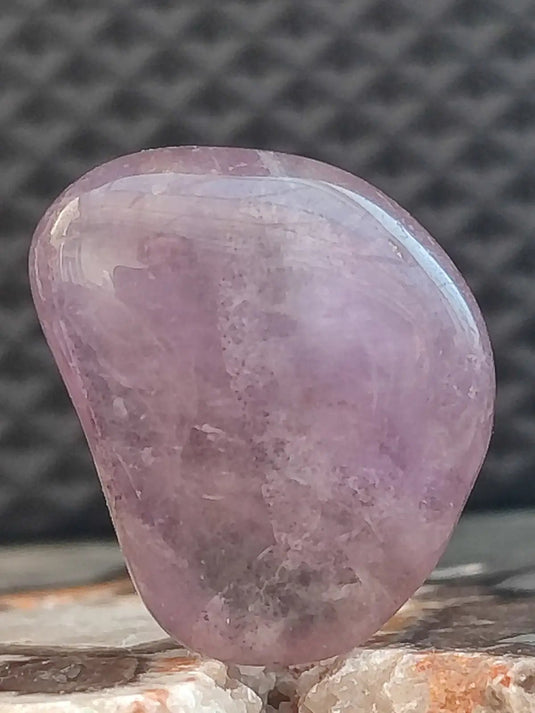 Auralite 23 du Canada - Bracelet chips naturelle - Grade Prémium Auralite 23 pierre roulée