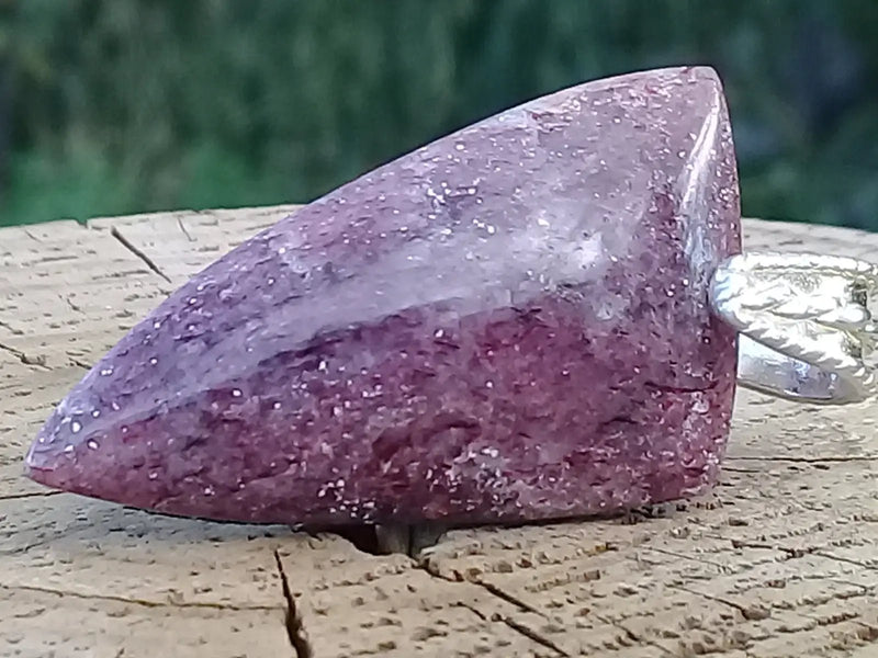 Load image into Gallery viewer, Aventurine rouge du Brésil pendentif Grade A++++ Fourni avec cordon Aventurine rouge du Brésil pendentif
