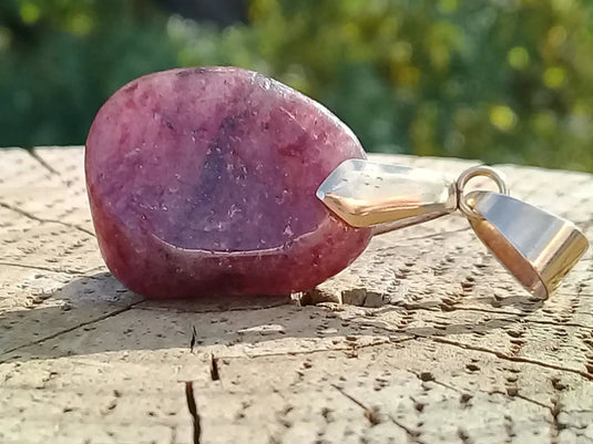 Aventurine rouge du Brésil pendentif Grade A++++ Fourni avec cordon Aventurine rouge du Brésil pendentif