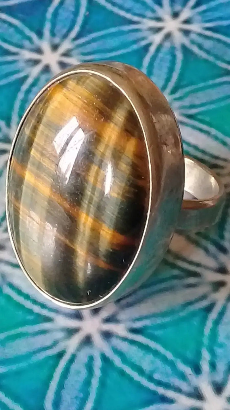 Load image into Gallery viewer, Bague Œil de tigre / Œil de faucon Grade A ++++ taille 20 réglable Bague Œil de tigre / Œil de faucon
