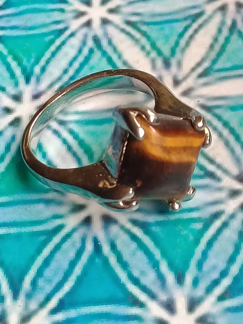 Load image into Gallery viewer, Bague Œil de tigre taille 17 Grade A ++++ Bague œil de tigre taille 17
