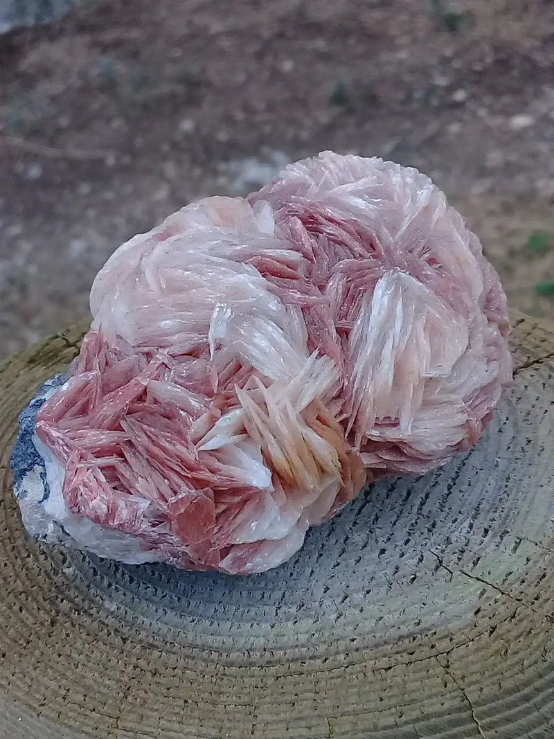 Load image into Gallery viewer, Baryte rose et pêche sur Cérusite et Galène Grade A ++++ Baryte rose et pêche sur Cérusite et Galène
