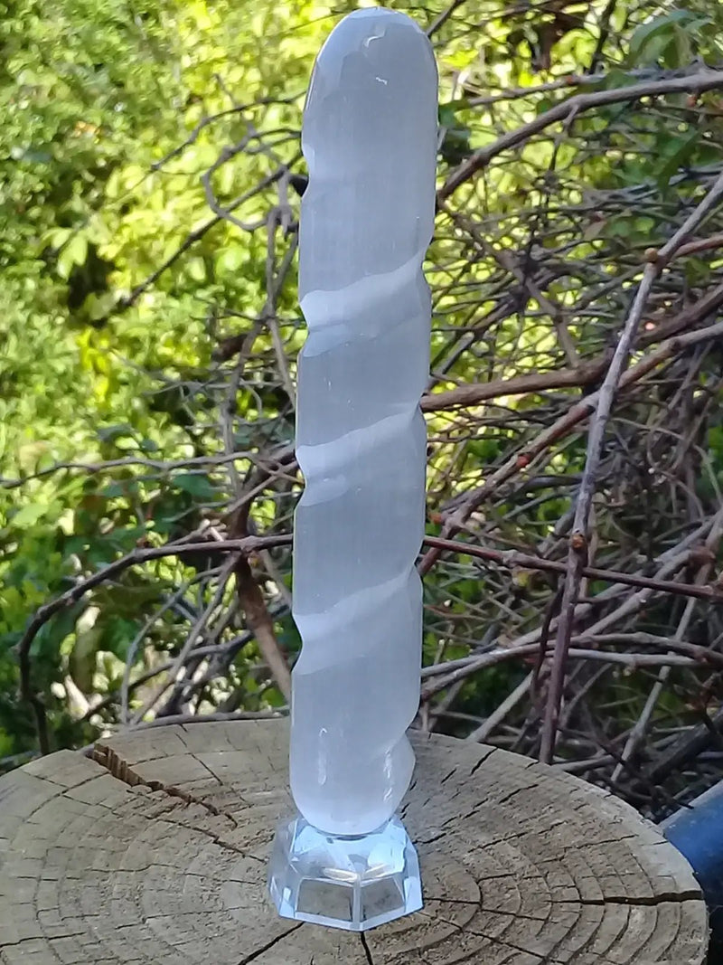 Load image into Gallery viewer, Bâton de massage rainuré en Sélénite blanche du Maroc Grade A ++++ G-M Bâton de massage rainuré en Sélénite blanche du Maroc Gros modèle
