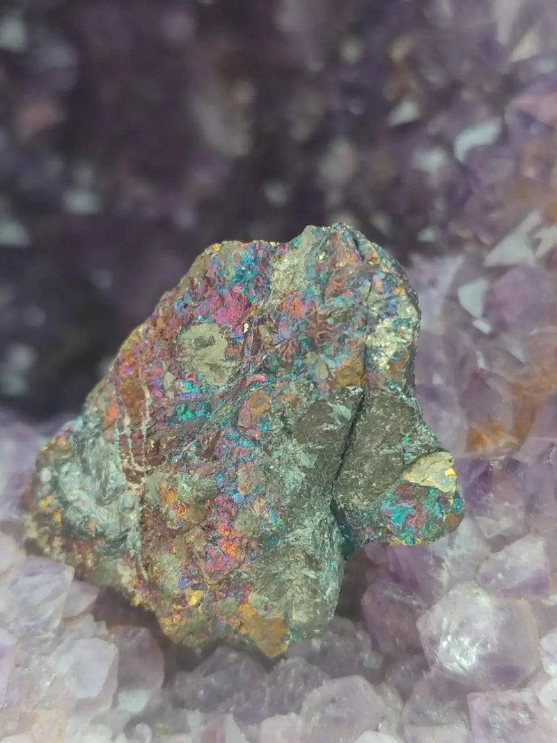 Chargez l&#39;image dans la visionneuse de la galerie, Bornite de Butte Montana - Pierre brute - Grade Prémium - Pierre de Transformation Bornite iridescente du Montana
