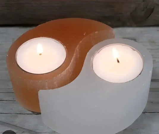 Bougeoir Sélénite blanche et orange Ø 13.5cm X 5cm env. Bougeoir Sélénite blanche et orange