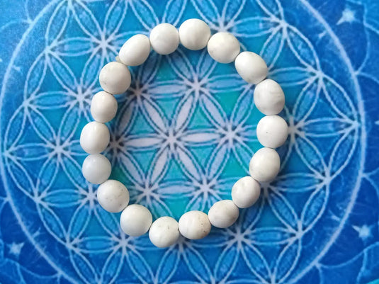 Bracelet Agate Blanche fait par nos soins avec des perles naturelles Bracelet Agate Blanche