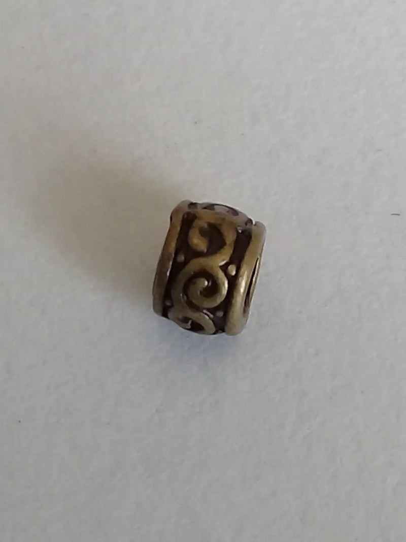 Load image into Gallery viewer, Breloque perle couleur Bronze ancien 5mm X 4mm Prix perle à l’unité Diamètre 4mm Perles breloque couleur Bronze ancien 5mm X 4mm
