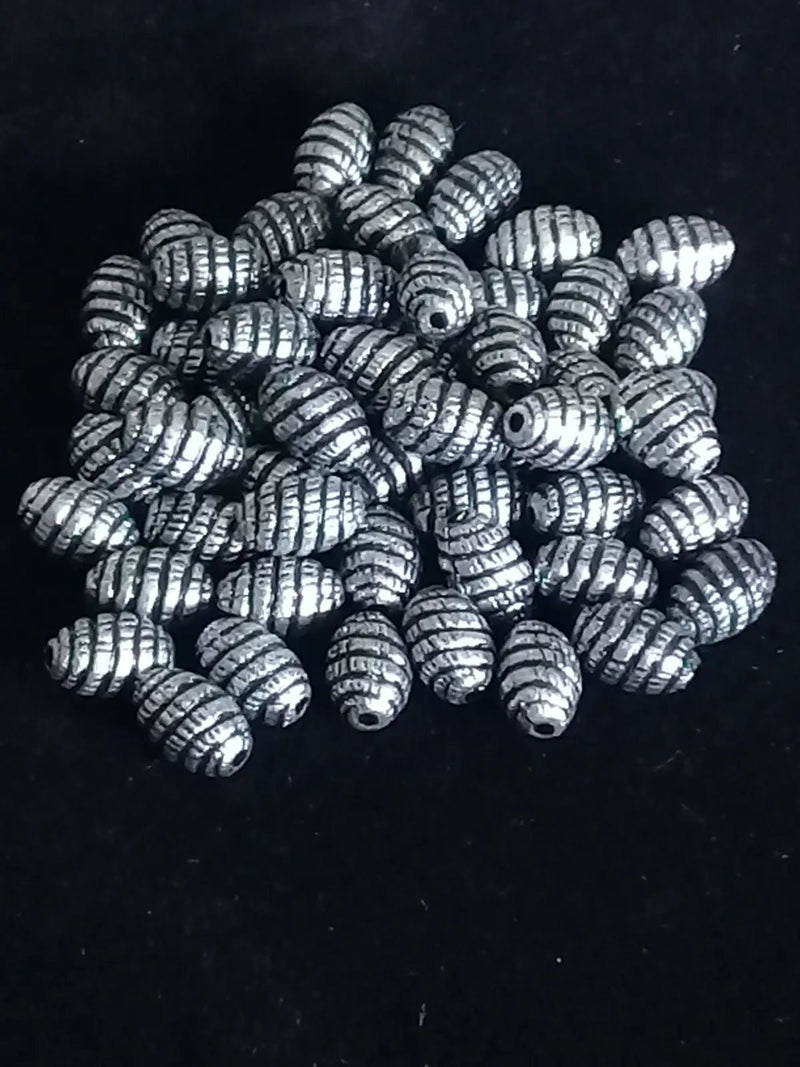 Load image into Gallery viewer, Breloque perle métal couleur Argent Diam: 6mm Prix perle à l’unité Breloque perle métal couleur Argent Diam: 6mm
