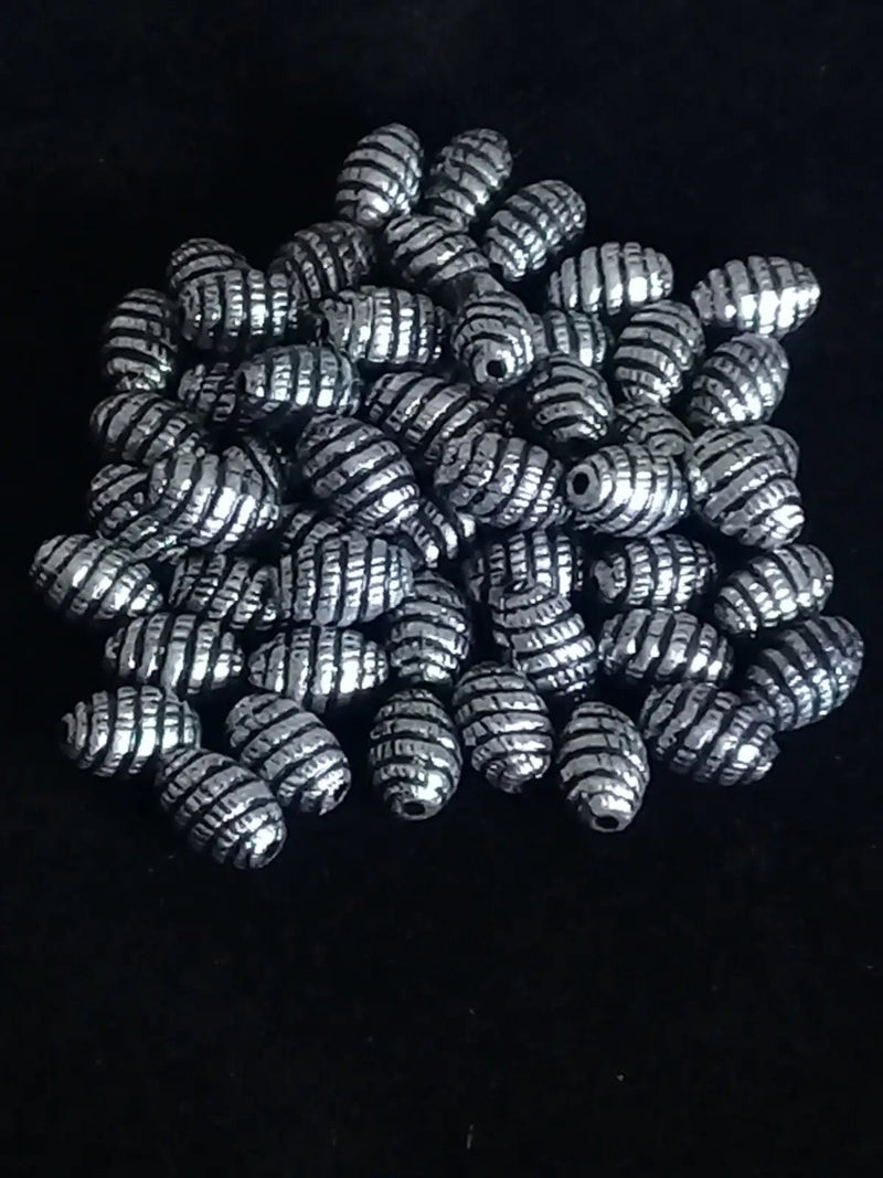 Load image into Gallery viewer, Breloque perle métal couleur Argent Diam: 6mm Prix perle à l’unité Breloque perle métal couleur Argent Diam: 6mm
