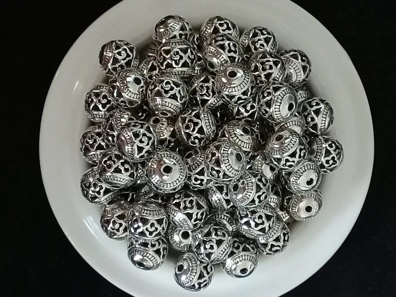 Chargez l&#39;image dans la visionneuse de la galerie, Breloque perle métal couleur Argent Diamètre 12mm Prix perle à l’unité Diamètre 12mm Perles breloque métal argenté 12mm
