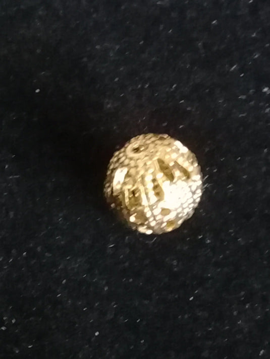 Breloque perle métal couleur Or Diam : 8mm Prix perle à l’unité Breloque perle métal couleur Or Diam : 8mm Dans la besace du p'tit Poucet   