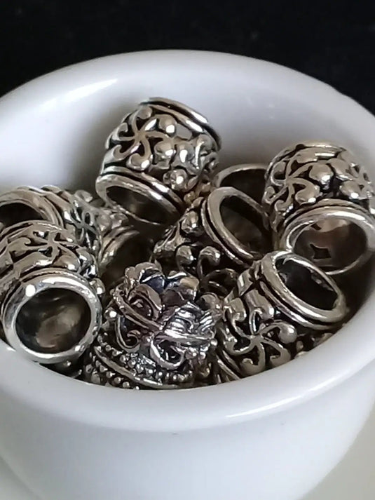 Breloque perle métal Divers coloris 10mm X 10mm Prix perle à l’unité Perle breloque métal Divers coloris 10mm X 10mm